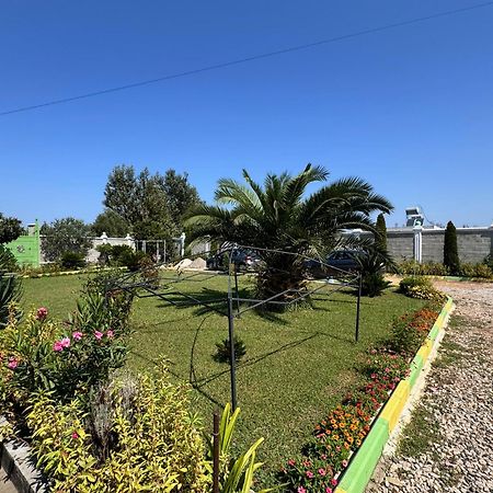 Ponari Apartments Rrotull Екстериор снимка